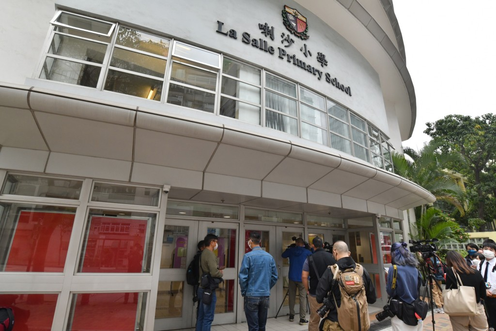 重磅：香港小一自行派位申请暴跌4200！人才子女救不了杀校潮，成功率却创20年新高